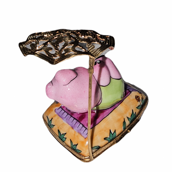 Charming Pig Beach Retreat Porcelain Limoges pig beach French Trinket Box
