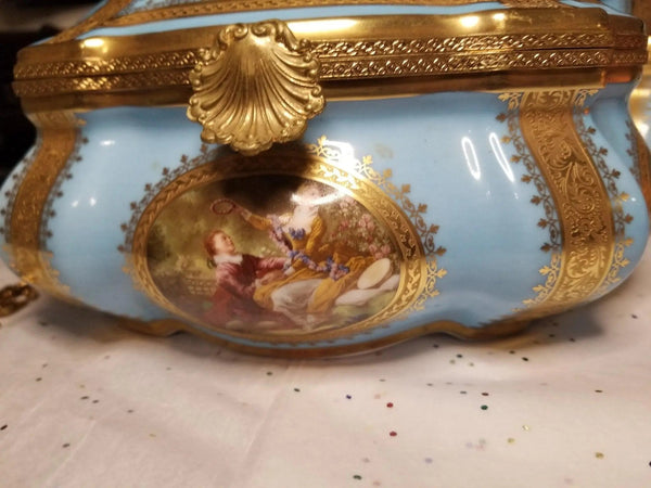 Chantilly Limited Edition Jewelry Chest Porcelain Limoges jewelry traditional French Trinket Box