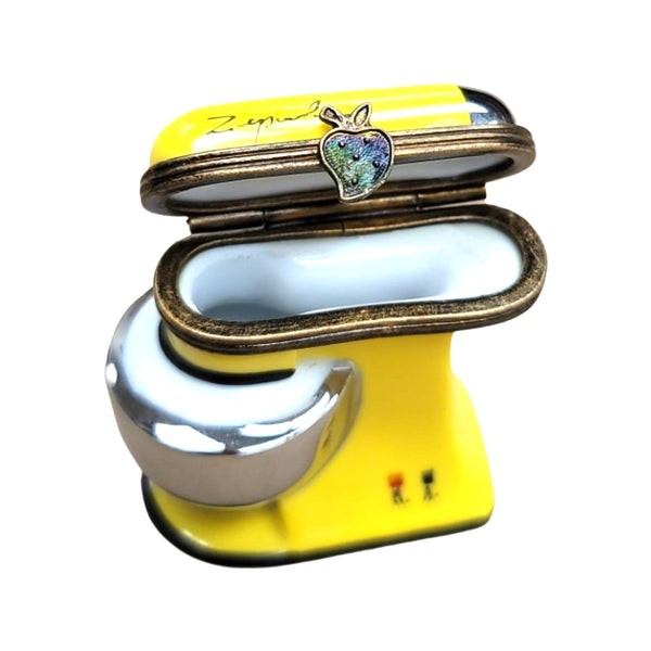 Charming Yellow Mixer Keepsake Porcelain Limoges home food French Trinket Box