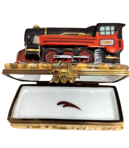 Elegant Limoges Train Locomotive Box Porcelain Limoges travel BABY maternity figurine LIMOGES BOXES French Trinket Box