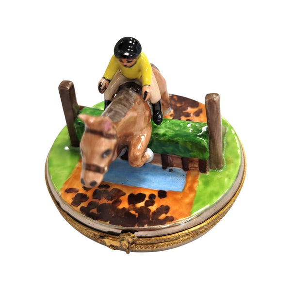 Horse Jumping Elegance Figurine Porcelain Limoges farm LIMOGES BOXES professional horse French Trinket Box