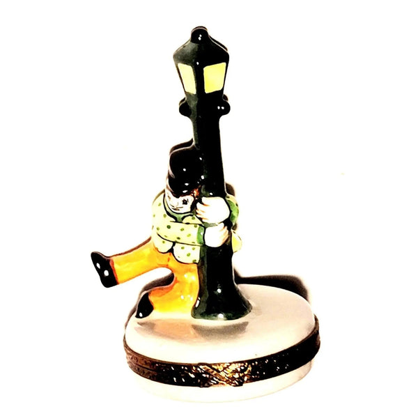 Irish Luck Lamp Post Limoges Porcelain Limoges travel world special occasions Limoges Boxes French Trinket Box