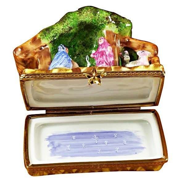 Manger - Nativity Porcelain Limoges nativity French Trinket Box
