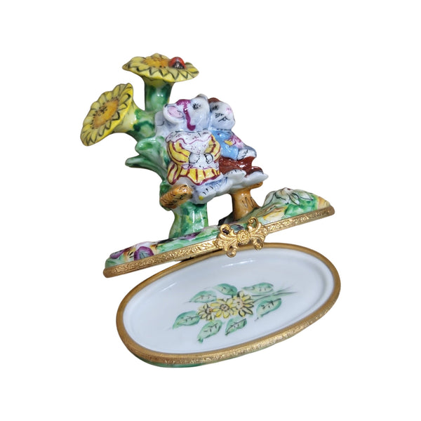Mice Kissing Under Sunflowers Porcelain Limoges garden LIMOGES BOXES mice house rabbit love valentine French Trinket Box