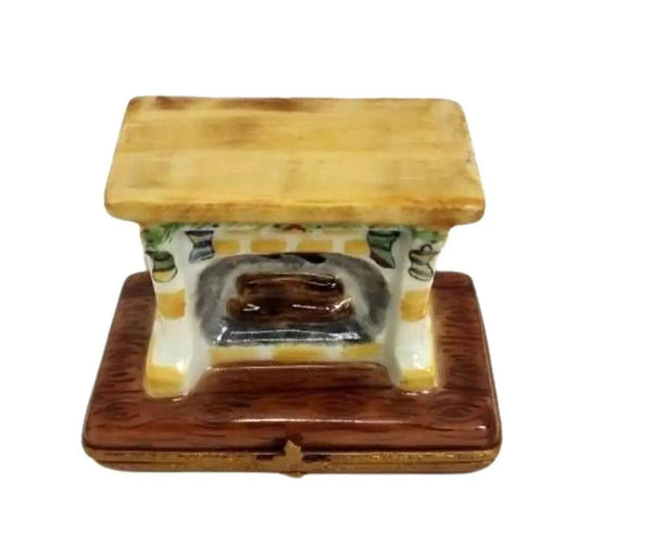 Santa in Cozy Fireplace Porcelain Limoges santa christmas xmas French Trinket Box