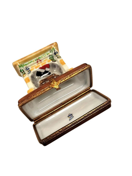 Santa in Cozy Fireplace Porcelain Limoges santa christmas xmas French Trinket Box