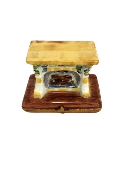 Santa in Cozy Fireplace Porcelain Limoges santa christmas xmas French Trinket Box