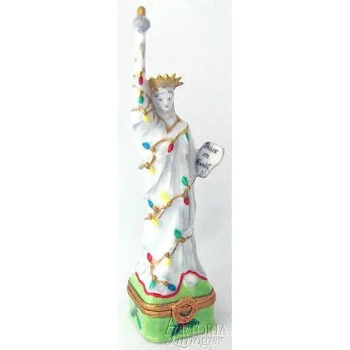 Statue Of Liberty: Christmas Porcelain Limoges monuments united states xmas theme French Trinket Box
