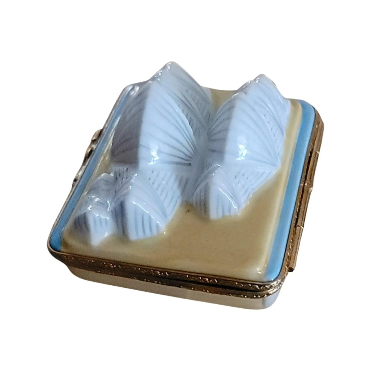 Sydney Opera House Limoges Box for Collectors