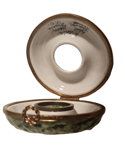 Artoria Evergreen Pine Wreath Limoges Christmas Box, view 2