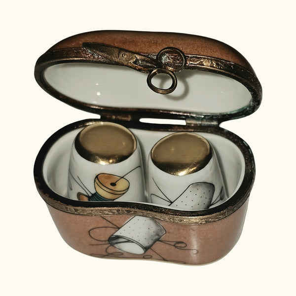 Sewing Box w Thimbles