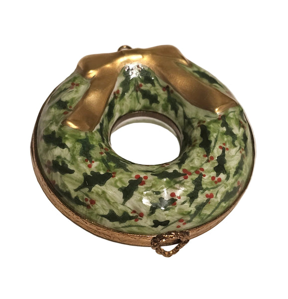 Artoria Evergreen Pine Wreath Limoges Christmas Box