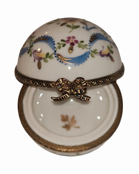 Small Madame on Round Ball