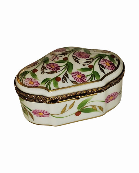 Scalloped Madam Pompadore Roses