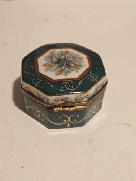 Christmas Holly Hexa Trinket Limoges Box Authentic Limoges Box