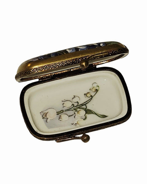 Forget me not flowers on rectangle