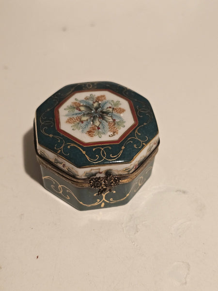 Christmas Holly Hexa Trinket Limoges Box Authentic Limoges Box