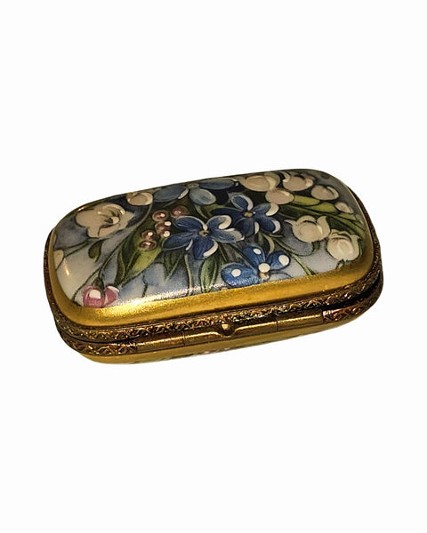 Forget me not flowers on rectangle