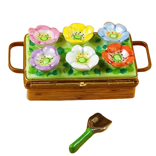 Flower Box with Spade Limoges Porcelain Box