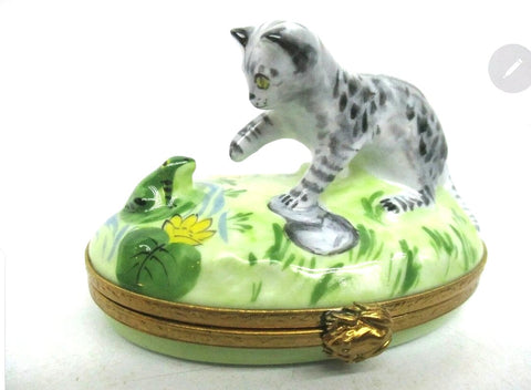 Kitten With Frog Limoges Box-cat kitten frog-Limoges Box Boutique