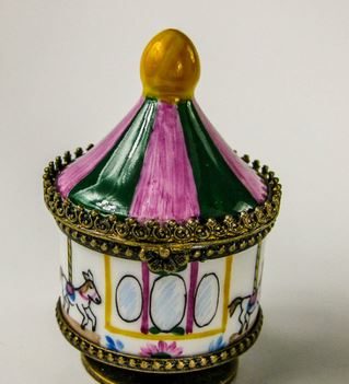 Small Merry Go Round Horses Carnival Carousel